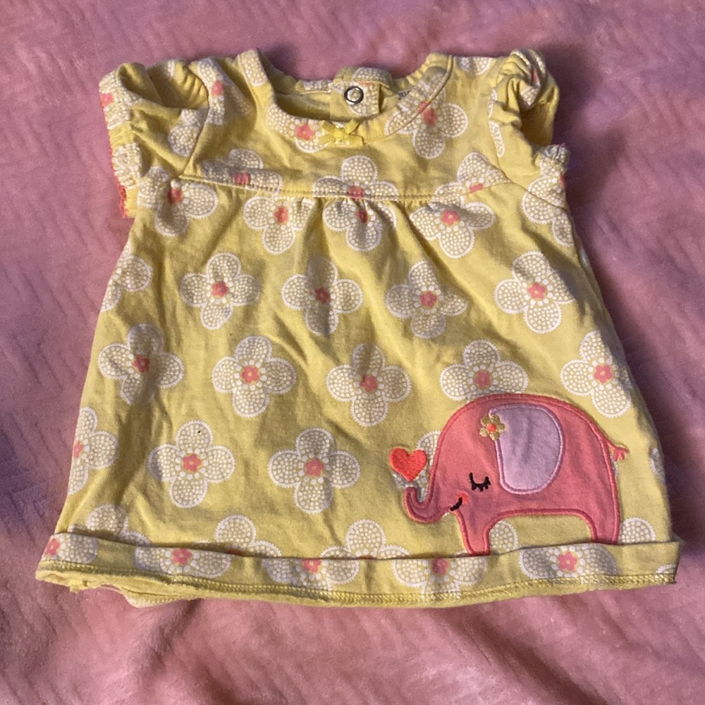 baby girl dresses size nb and 0-3 - Picture 7 of 8